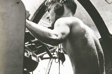 Naked gunner, Rescue at Rabaul, 1944