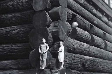 World’s largest log cabin: The magnificent Forestry Building in Portland that was lost in a fire, 1905