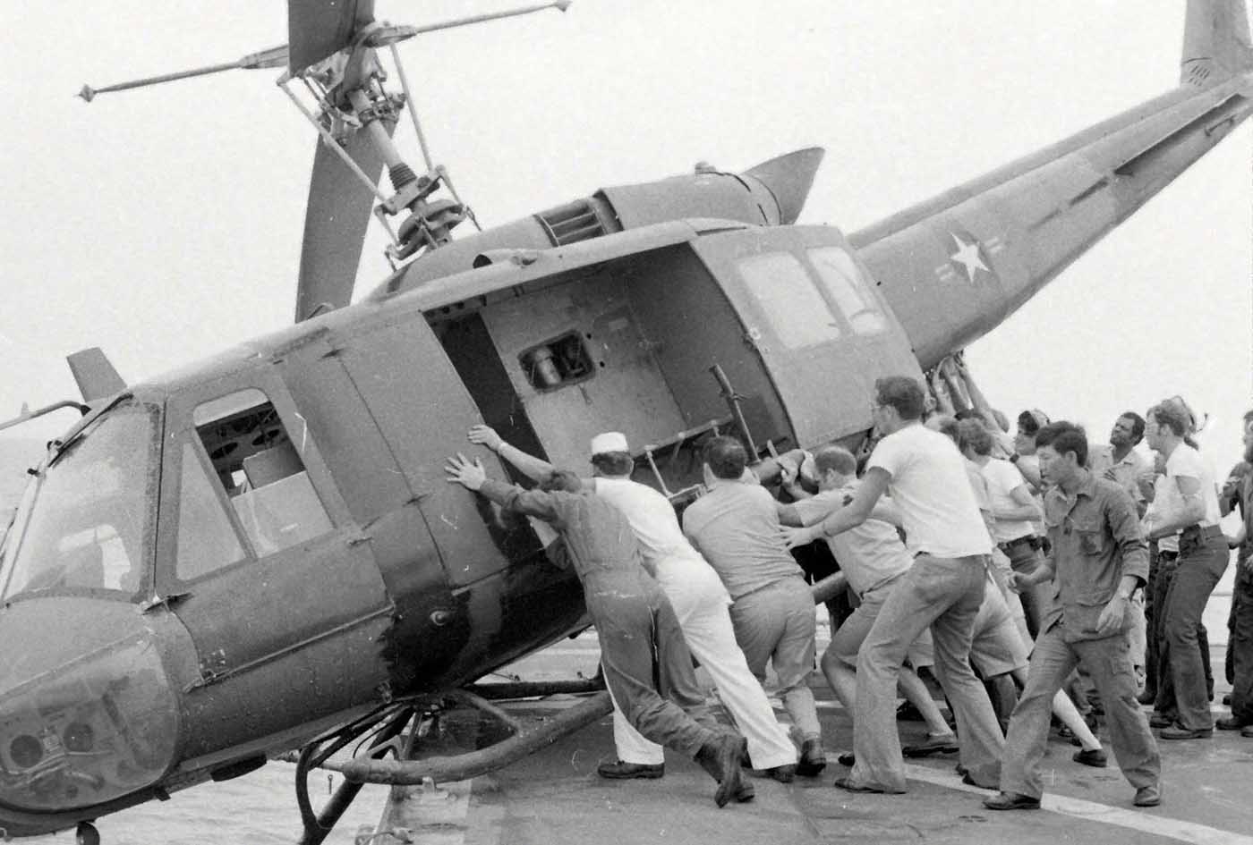 helicopters overboard operation frequent wind