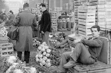Les Halles: Inside photos of the bygone marketplace that was known as ‘The Belly of Paris’, 1956