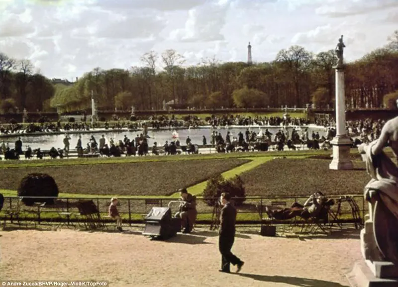 Rares photos couleur de Paris occupé par les Allemands pendant la Seconde Guerre mondiale, années 1940