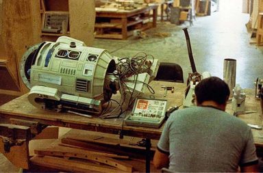 Amazing behind the scenes pictures from the making of Star Wars saga, 1977