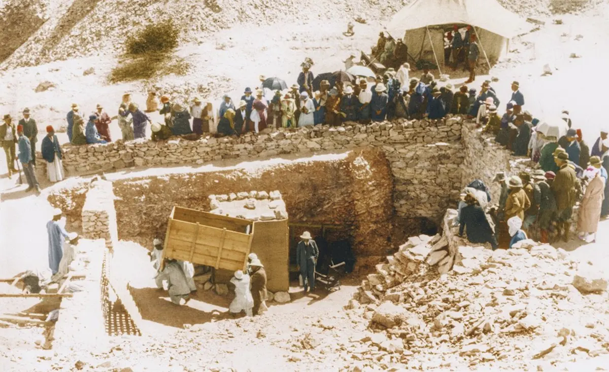 The discovery of Tutankhamun in color pictures, 1922 - Rare Historical Photos