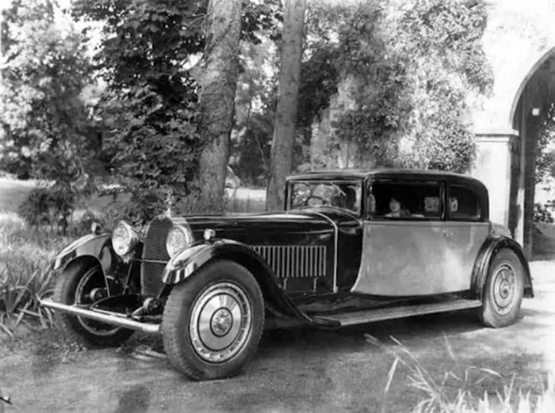 Bugatti cars vintage photos