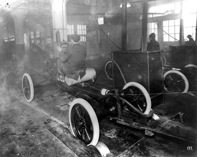 ford assembly lines vintage photos