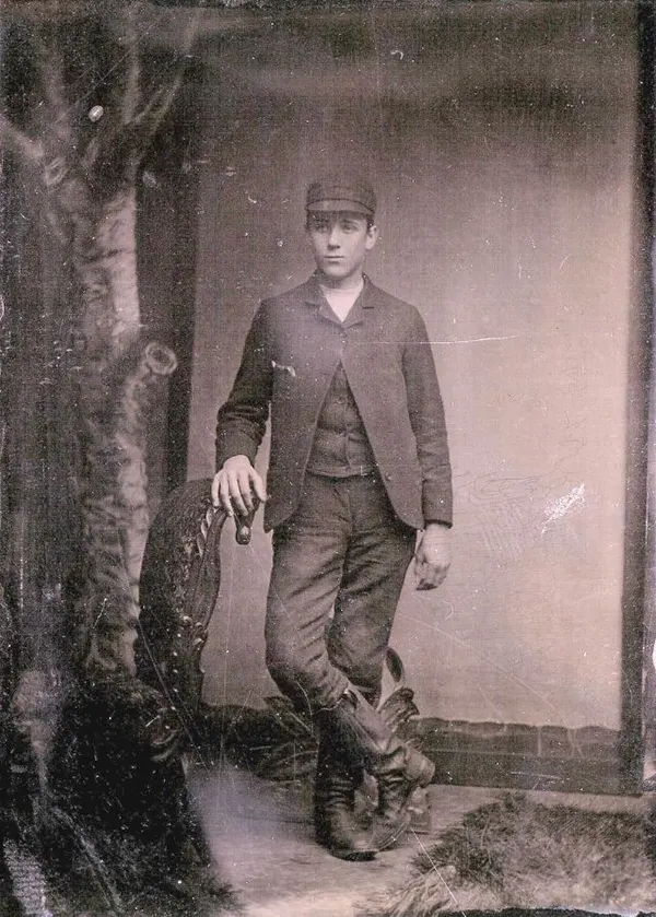 Victorian Young Men Fashion Dress Style