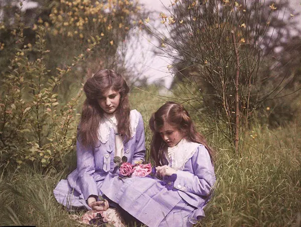 history oldest color photos