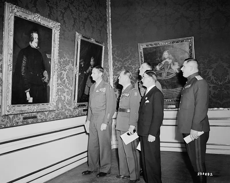 Monuments Men Old Historical Photos