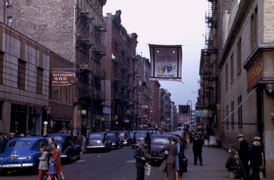 Vivid Kodachrome Photos Show the Bygone Manhattan of the Early 1940s