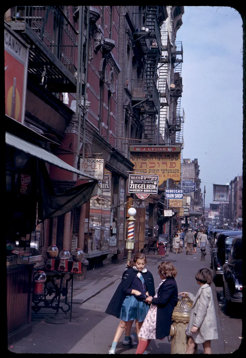 Manhattan in Kodachrome Photos 1940s