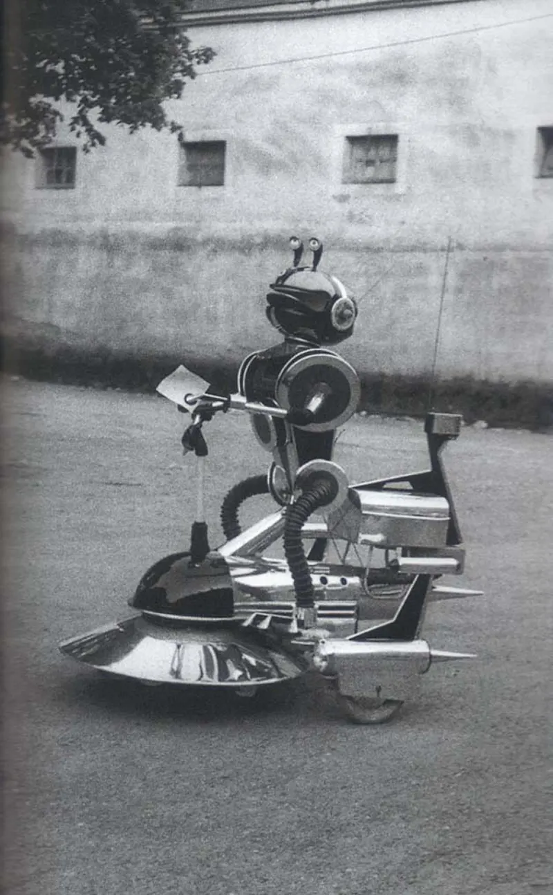 Early Robots from the 20th century