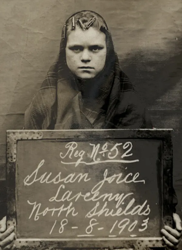 Female criminals of the Edwardian era vintage mugshots