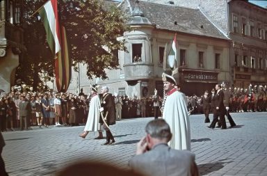 Fascinating Color Photographs Portray Everyday Life in Budapest Between 1939 and 1944