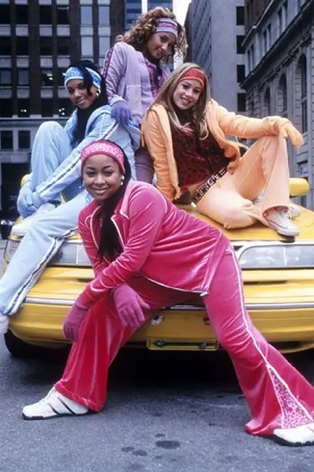 Fashion of the 2000s Photos