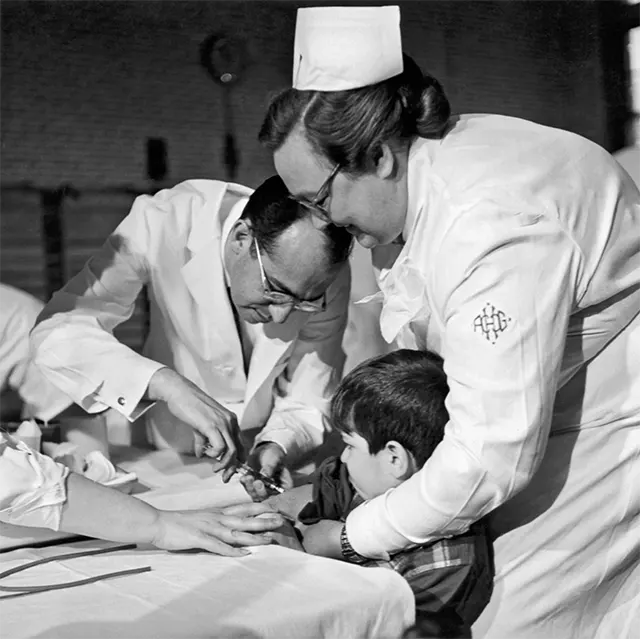 Iron Lung Polio Old Photos