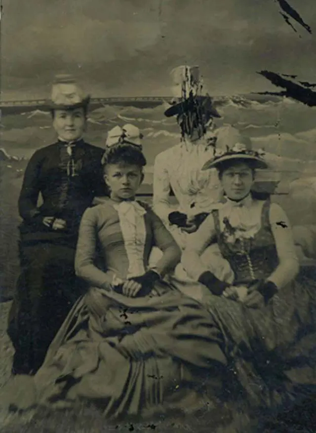 Unfriending Before the Internet Photos