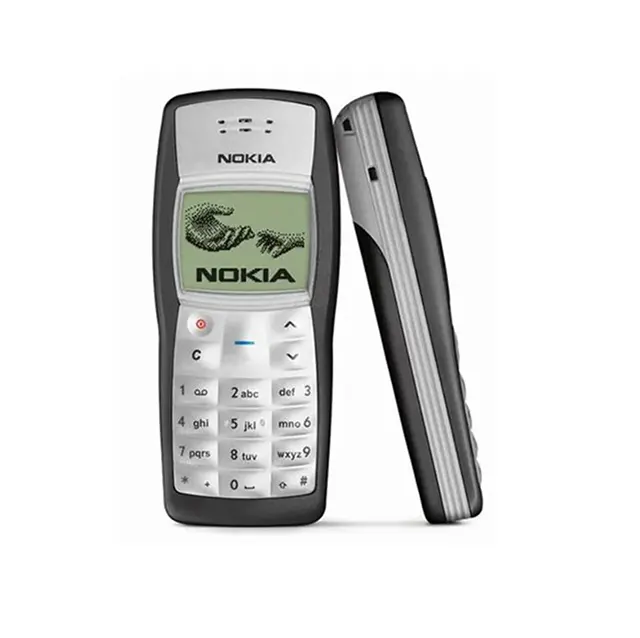 Remembering the 2000s Cell Phone Era Photos