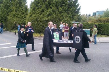 These Strange 2010 Photos Show Microsoft Throwing a Funeral for the iPhone
