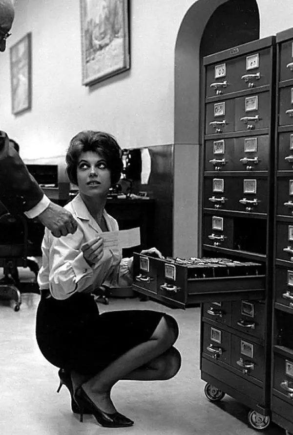 Vintage Photos Secretaries