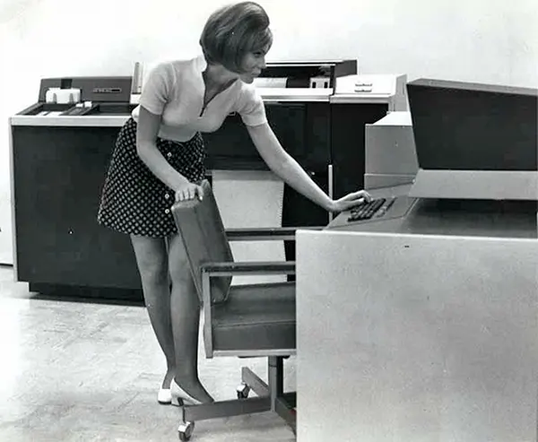 Vintage Photos Secretaries