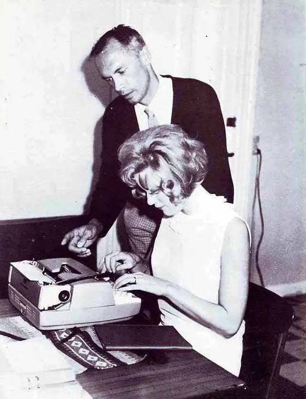 Vintage Photos Secretaries