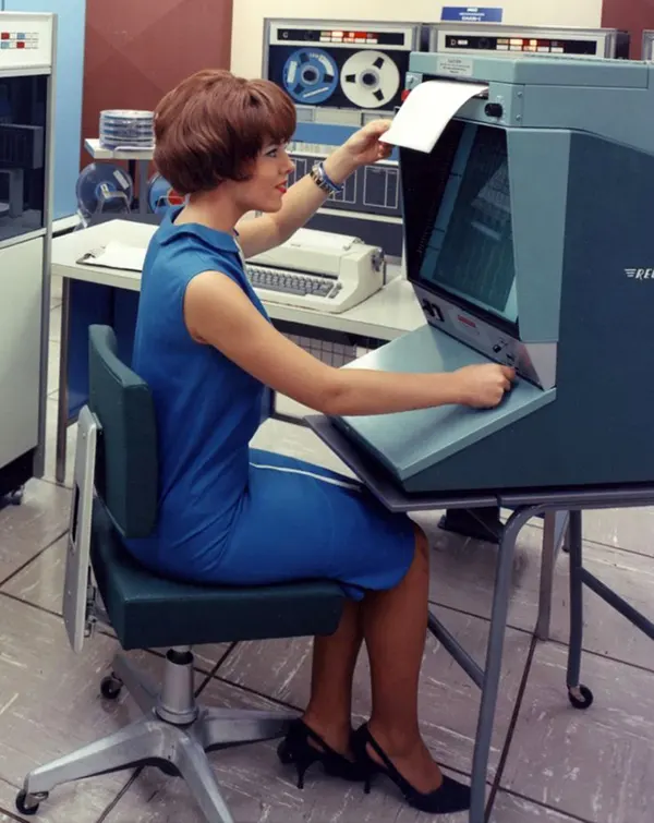 Vintage Photos Secretaries