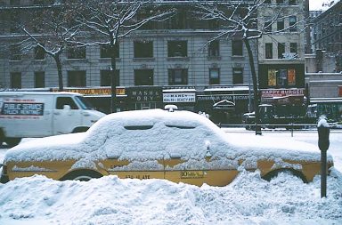 New York City in the Blizzard of 1996: A Stunning Look at a City Locked in Ice