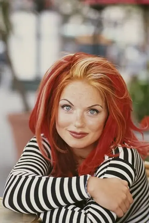 Highlights fashion hairstyles from 2000s photos