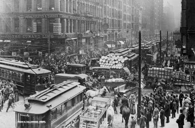 What Traffic Jams Looked Like Before the Modern Era in Rare Photos