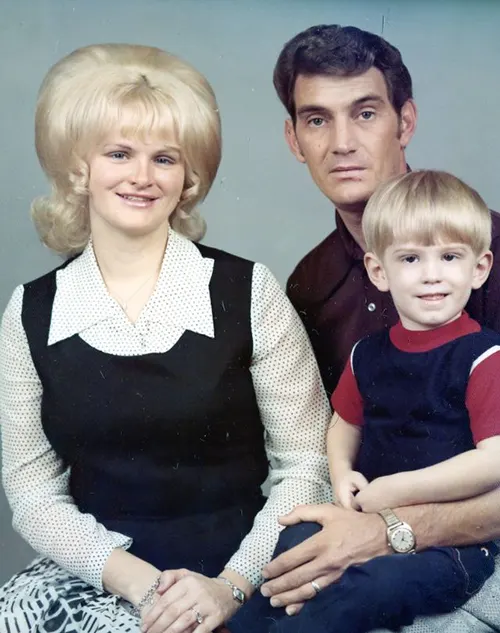 Studio Portraits of Couples and Families From the 1960s