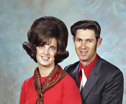 Studio Portraits of Couples and Families From the 1960s