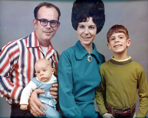Studio Portraits of Couples and Families From the 1960s