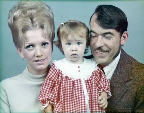 Studio Portraits of Couples and Families From the 1960s