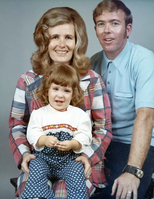 Studio Portraits of Couples and Families From the 1960s