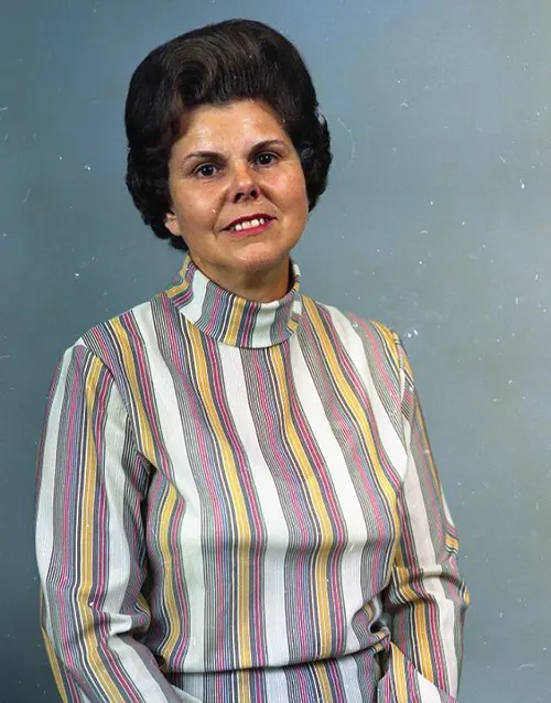 Studio Portraits of Couples and Families From the 1960s