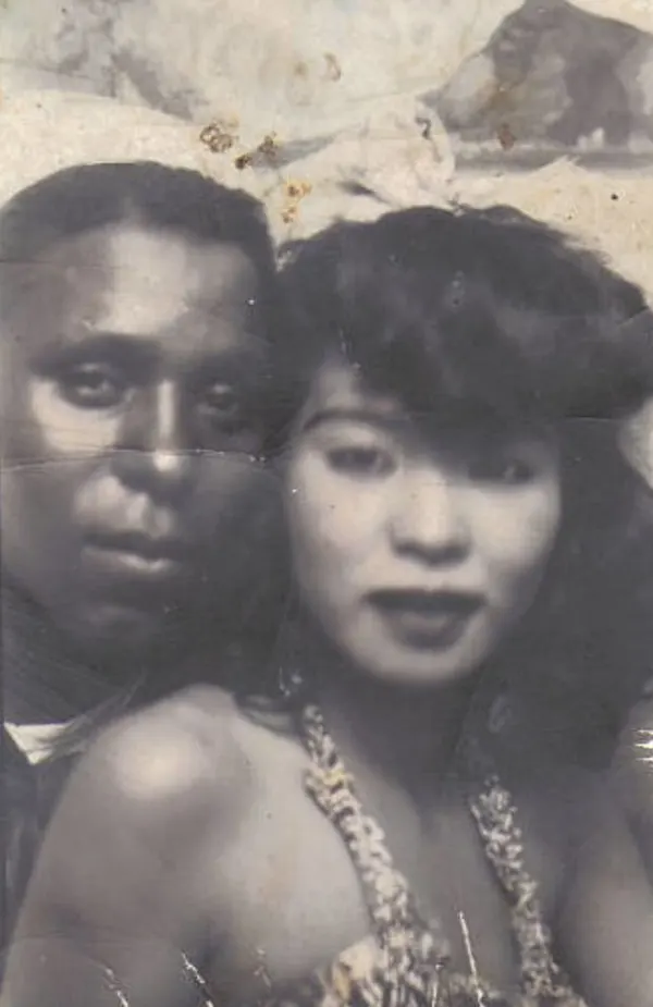 Vintage Photobooth Portraits Capture Intimate Moments Between 1950s Couples