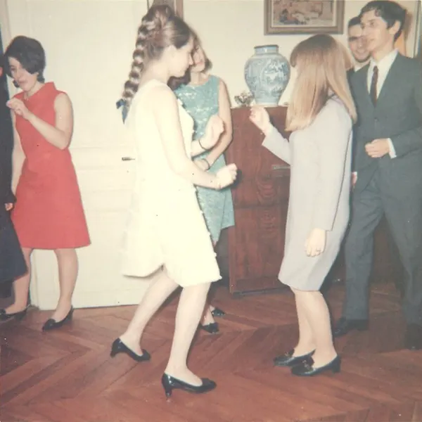 Vintage Photos Show How Women Really Partied in the 1960s