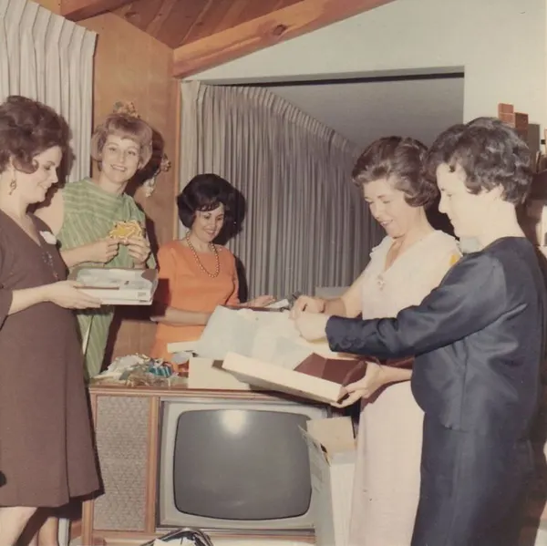 Vintage Photos Show How Women Really Partied in the 1960s