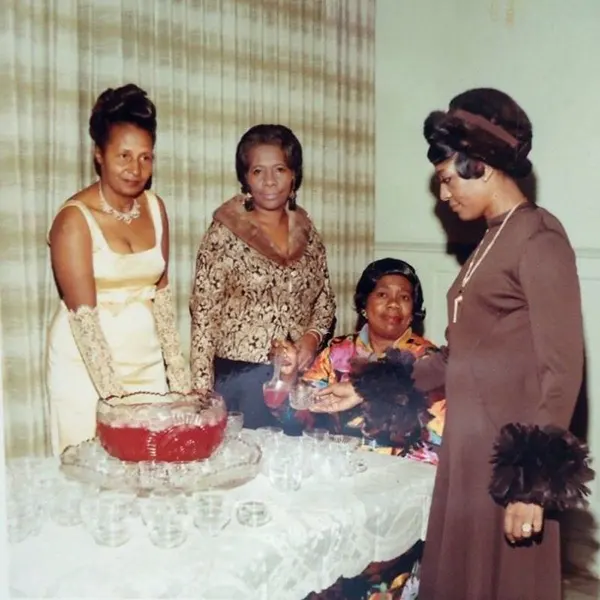 Vintage Photos Show How Women Really Partied in the 1960s