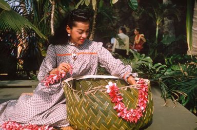 Real Color Photos of Hawaii From the 1950s That Feel Like a Time Machine