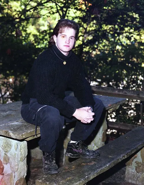 tudio Portraits Show Exactly How Young Men Dressed in the Early 1990s