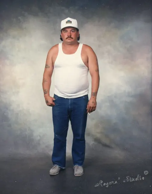 tudio Portraits Show Exactly How Young Men Dressed in the Early 1990s