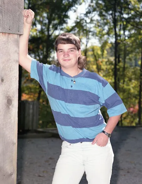 tudio Portraits Show Exactly How Young Men Dressed in the Early 1990s