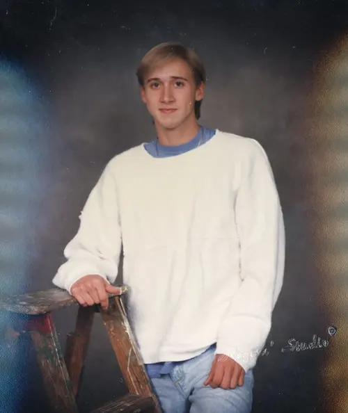 tudio Portraits Show Exactly How Young Men Dressed in the Early 1990s