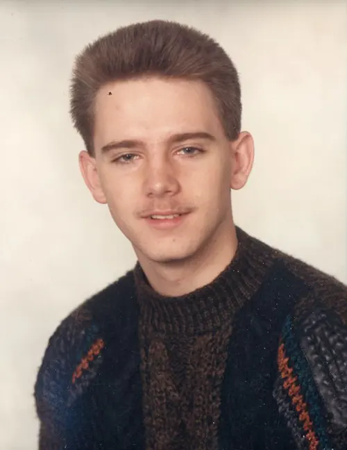 tudio Portraits Show Exactly How Young Men Dressed in the Early 1990s