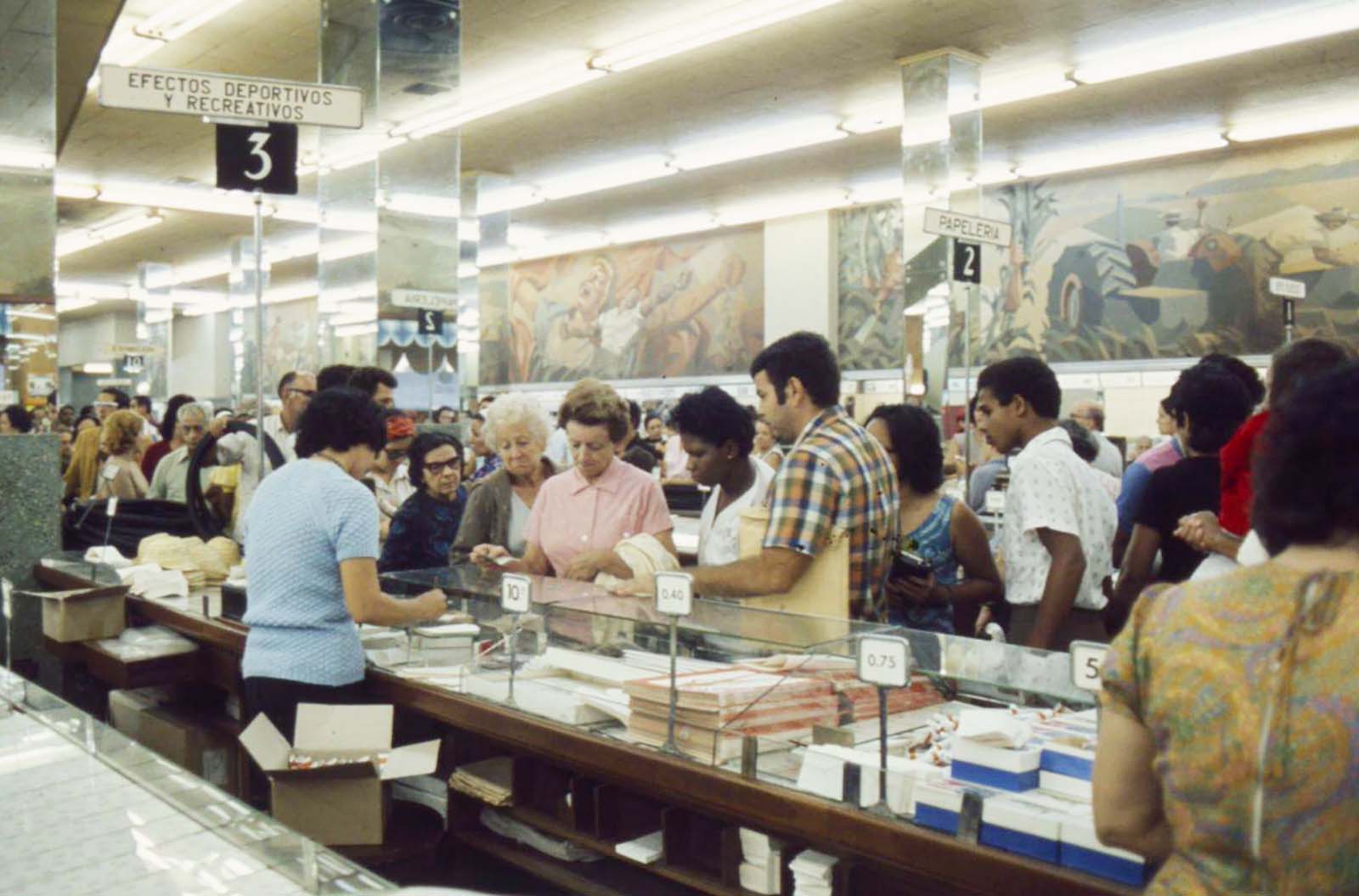 Rare Photos Show What Everyday Life in Cuba Looked Like During the 1970s