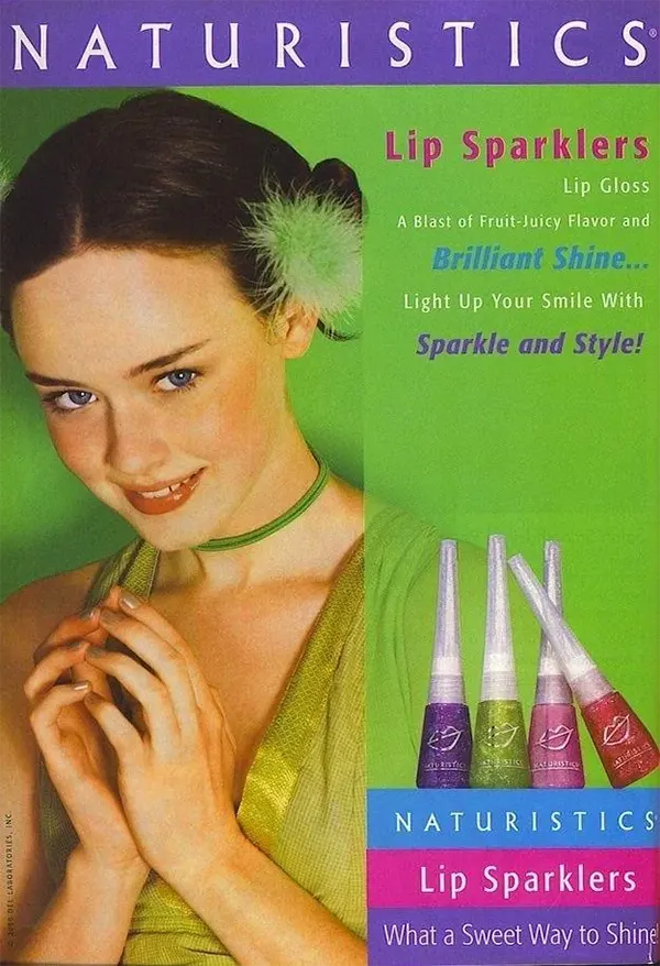 Nostalgic Ad Photos From the 2000s