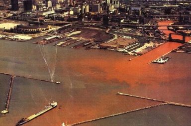 Color Photos Capture Life and Pollution Along the Ohio River in the Early 1970s