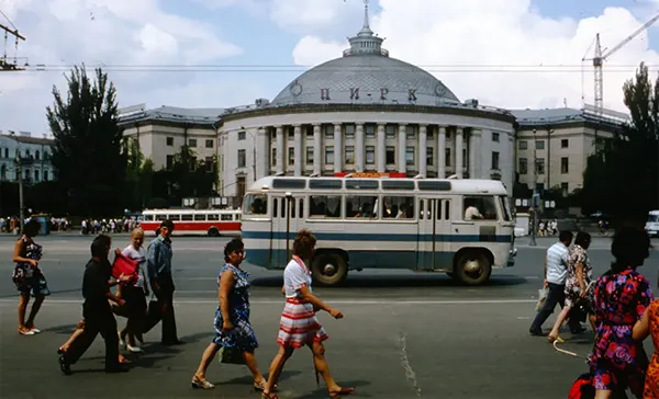 Photos of the Soviet Union Taken by American Professor Thomas T. Hammond