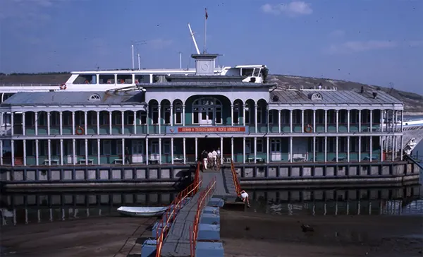 Photos of the Soviet Union Taken by American Professor Thomas T. Hammond